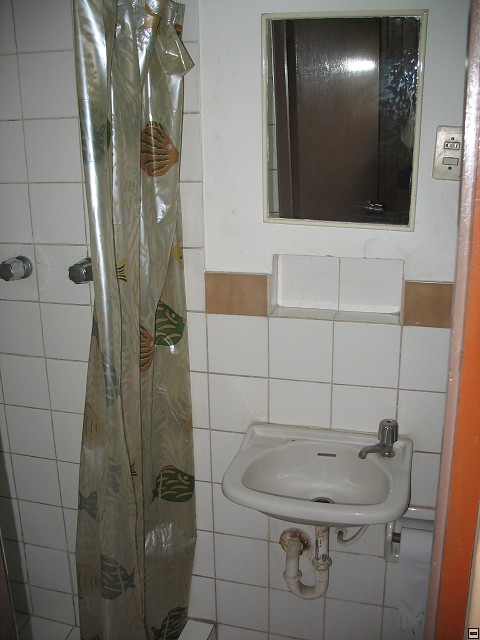 img00003.jpg